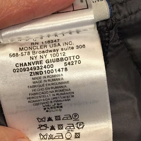 Moncler wool and goose down long coat zipper broken - Picture 7 of 8